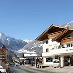 Hotel&suites Glück Auf 3*