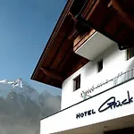 Hotel & Suites Glueck Auf 3* Mayrhofen