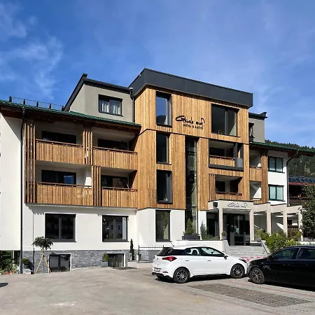 & Glueck Auf Mayrhofen