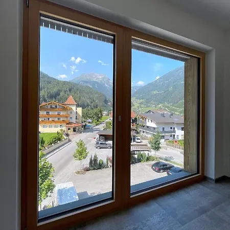 & Glueck Auf Szálloda