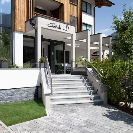 Hotel & Suites Glueck Auf