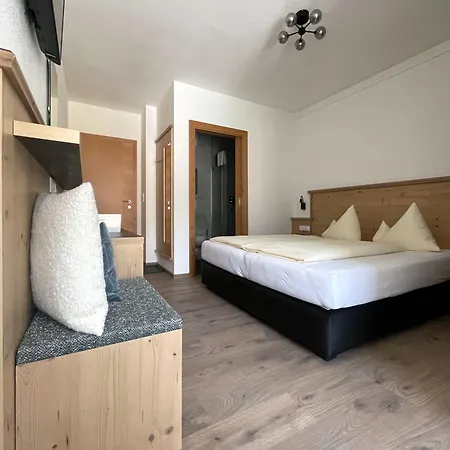 & Glueck Auf Szálloda Mayrhofen