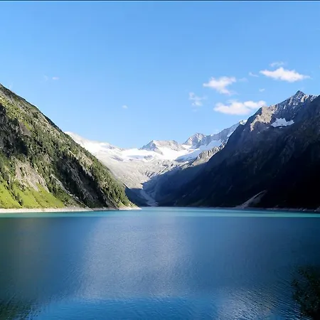 Szálloda & Glueck Auf