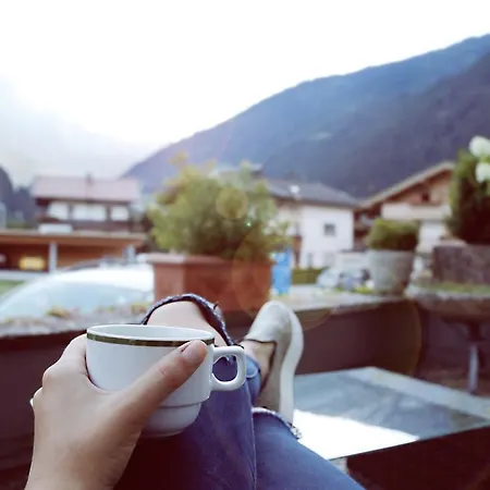 & Glueck Auf Szálloda