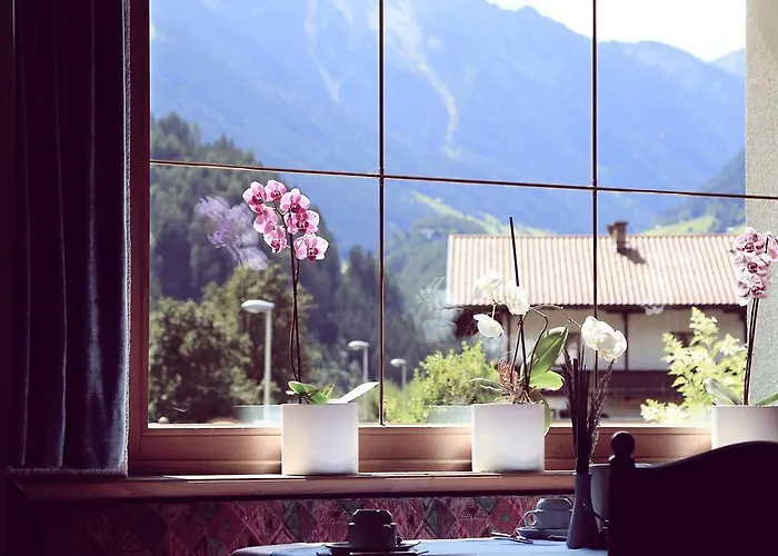 & Glueck Auf Mayrhofen