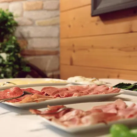 & Glueck Auf Mayrhofen