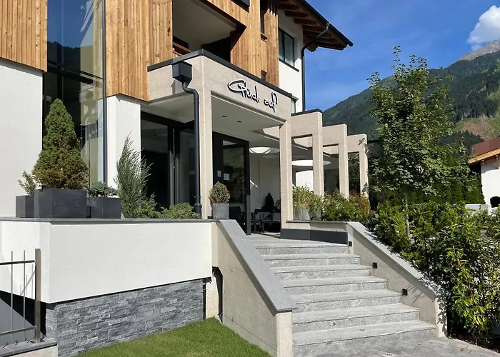 Hotel & Glueck Auf 3*